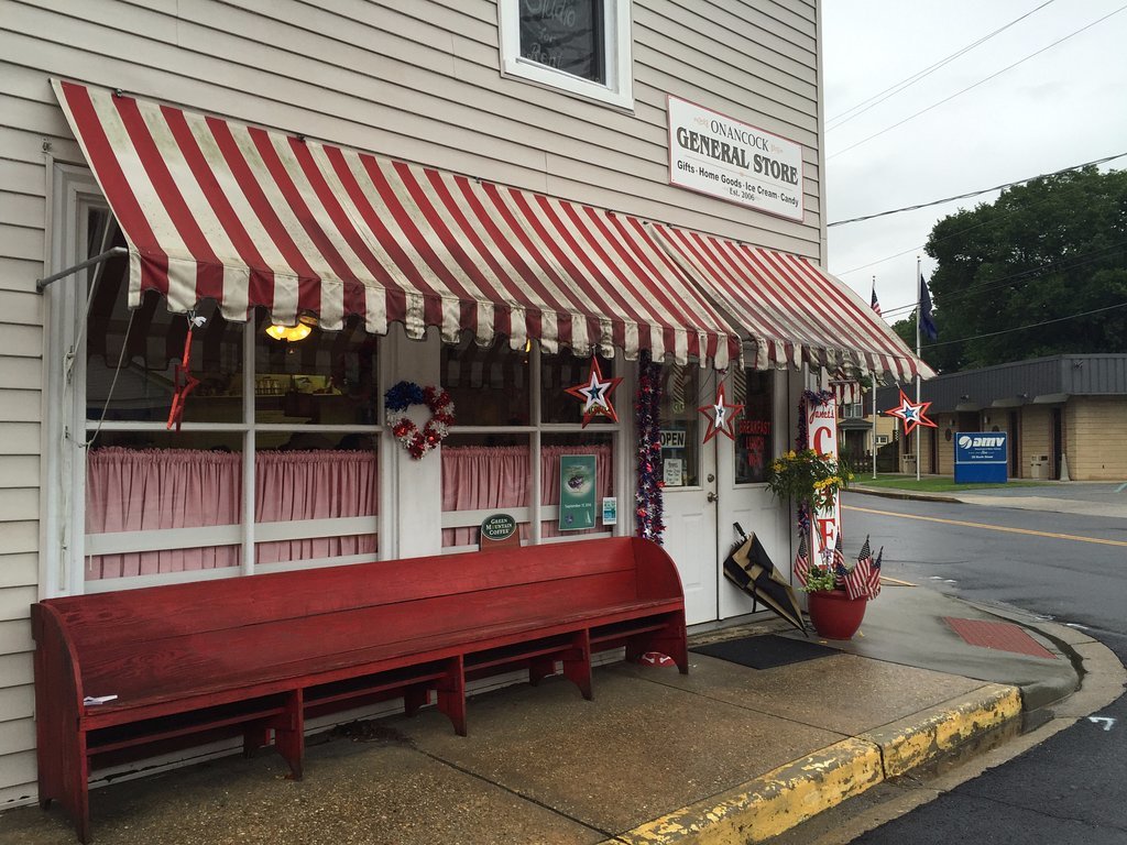 Janet`s Onancock General Store & Cafe